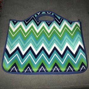 Macbeth Collection foam laptop bag